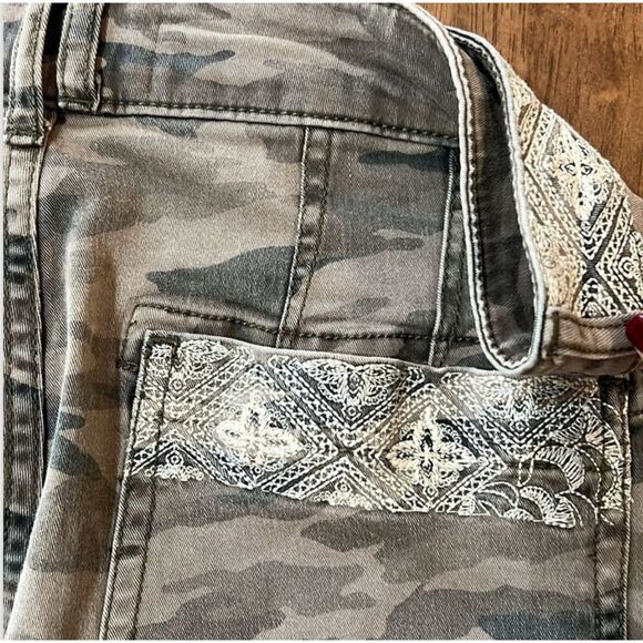 Camo Utility Straight Leg Pants Embroidered Mid Rise Neutral 30 Anthropologie - Picture 6 of 8